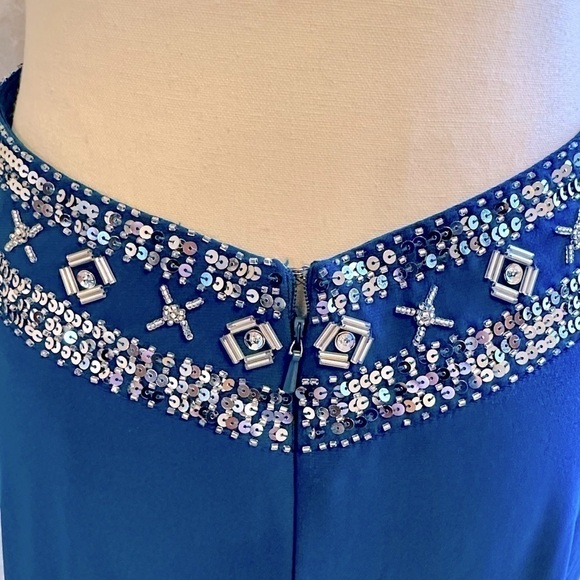 Gorgeous Betsy & Adam Formal Gown - Size 6 - Mint Condition!! - Picture 7 of 11